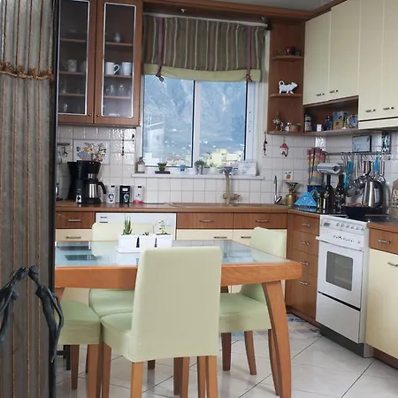 Retreat And Calming Space Next To The Sea * Kalamata