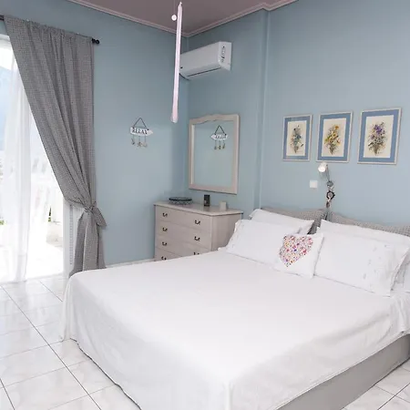 Retreat And Calming Space Next To The Sea Kalamata