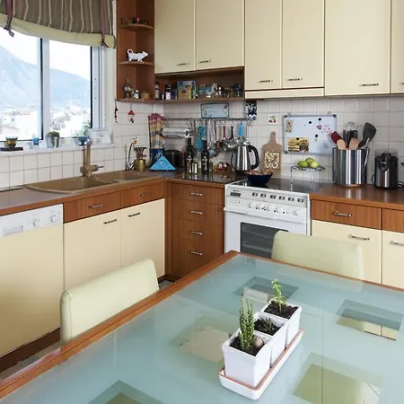 Retreat And Calming Space Next To The Sea Kalamata